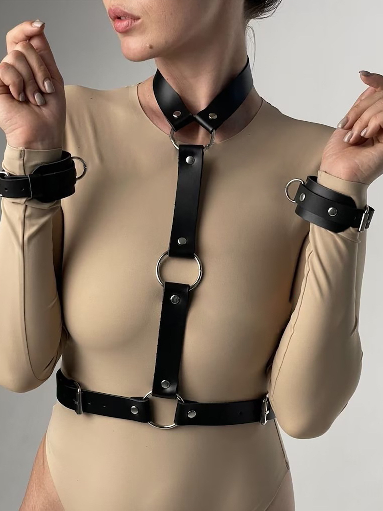 Women's Sexy Leather Harness B - Garter Belt Set reseña y precio